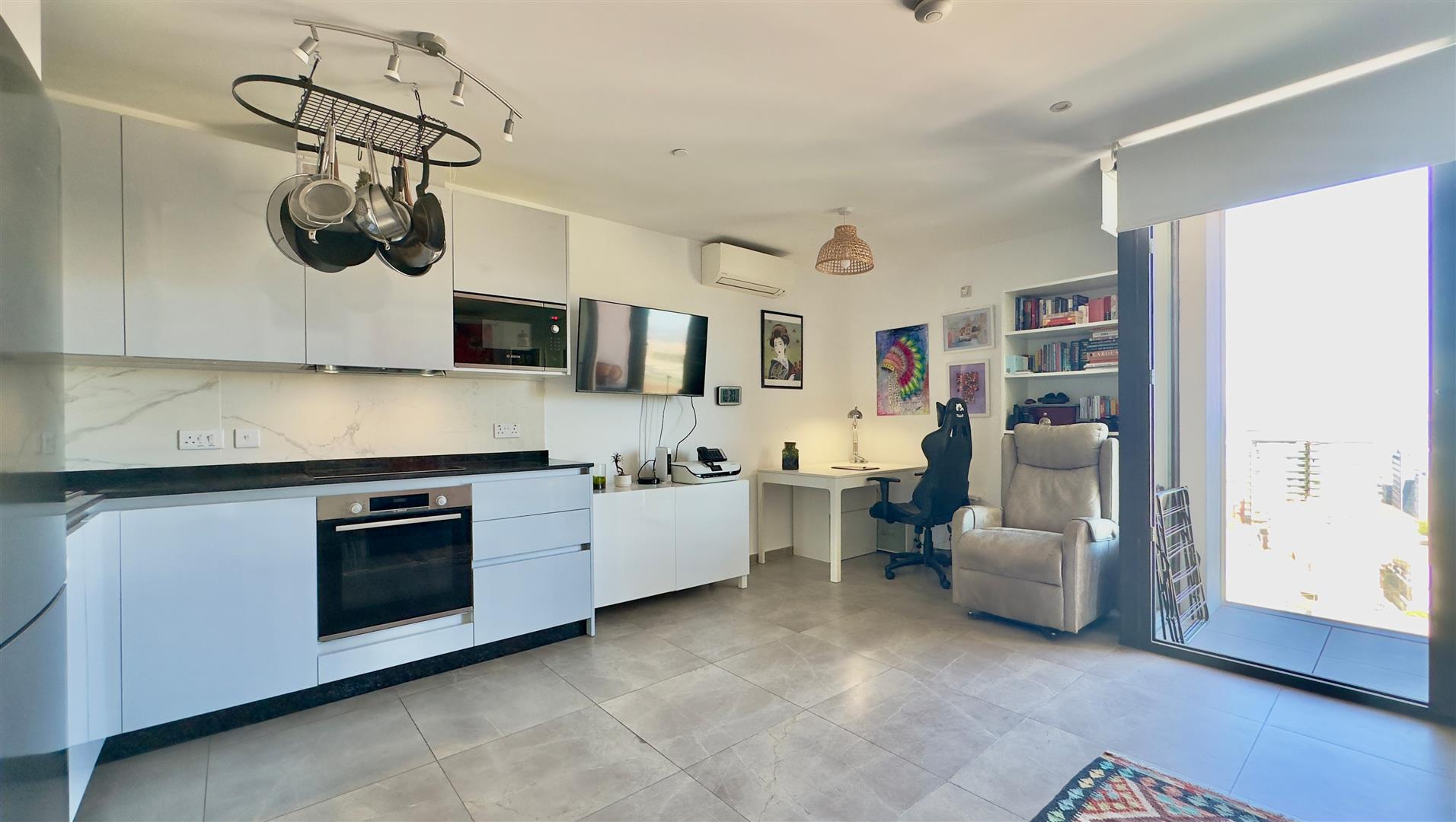 Image of Apartment - 1 Bathrooms for Sale in E1-Gibraltar, Image 5